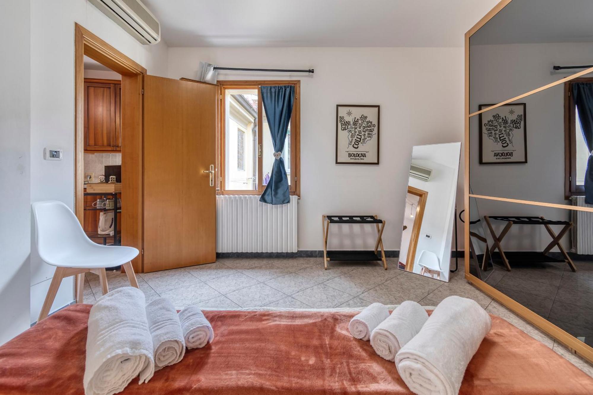Cozy Apartment In The Heart Of Bologna Exterior foto